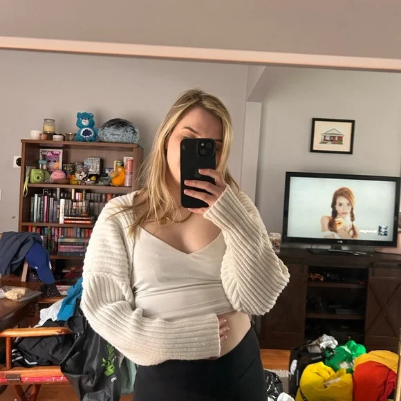 Cream Cropped Ribbed Sweater - Picture 3 of 3